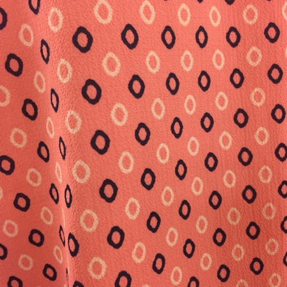 Banana Republic coral off the shoulder blouse, large petite - Picture 7 of 10